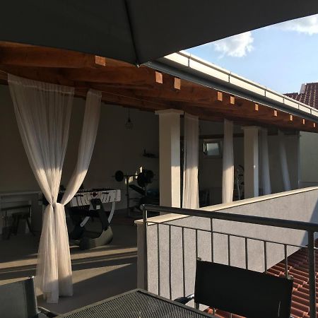 Villa Vlade- From The Heated Pool To The Beach In 1 Minute Jesenice  Exterior photo