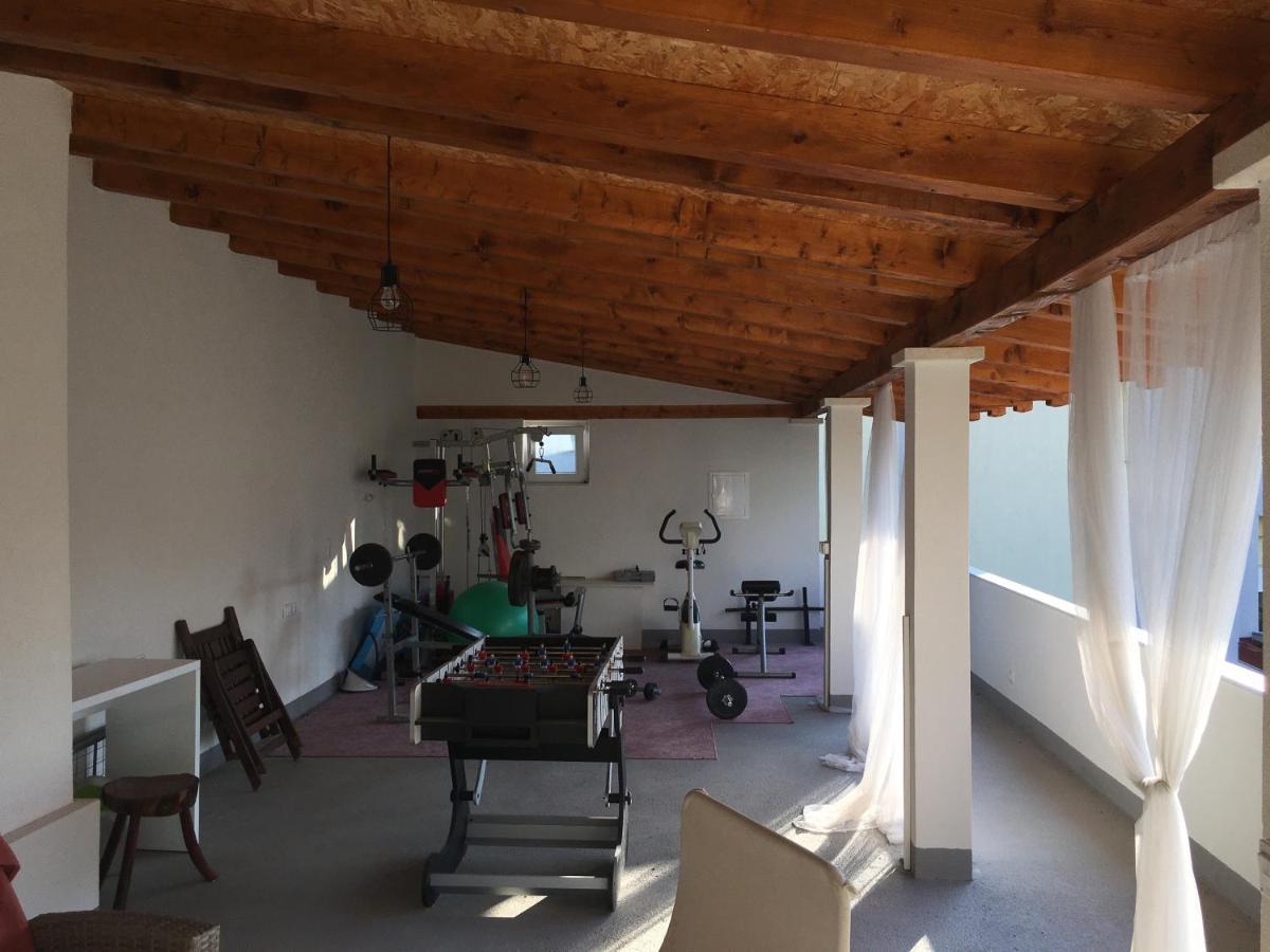 Villa Vlade- From The Heated Pool To The Beach In 1 Minute Jesenice  Exterior photo